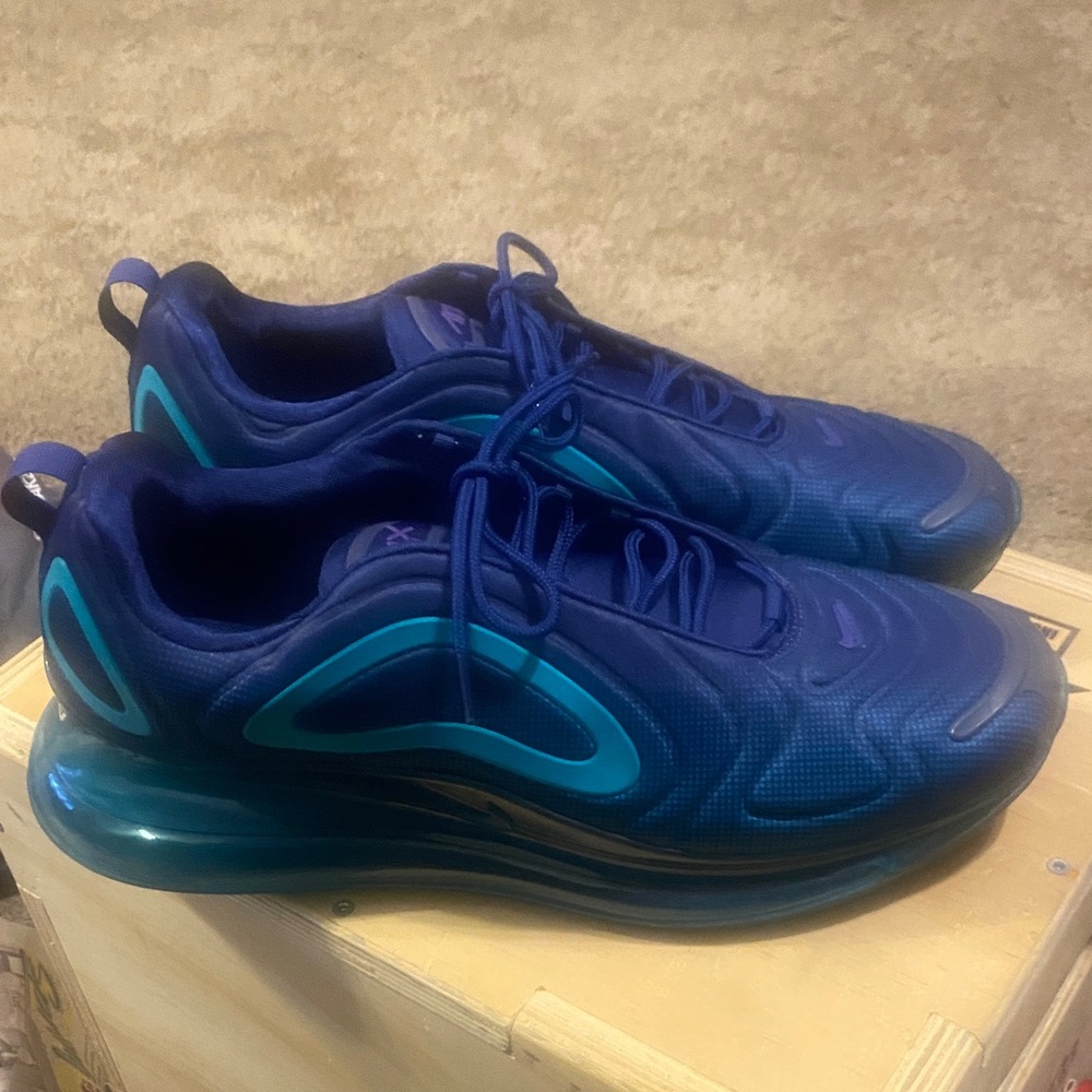 Men's Blue and Teal Athletic Shoes